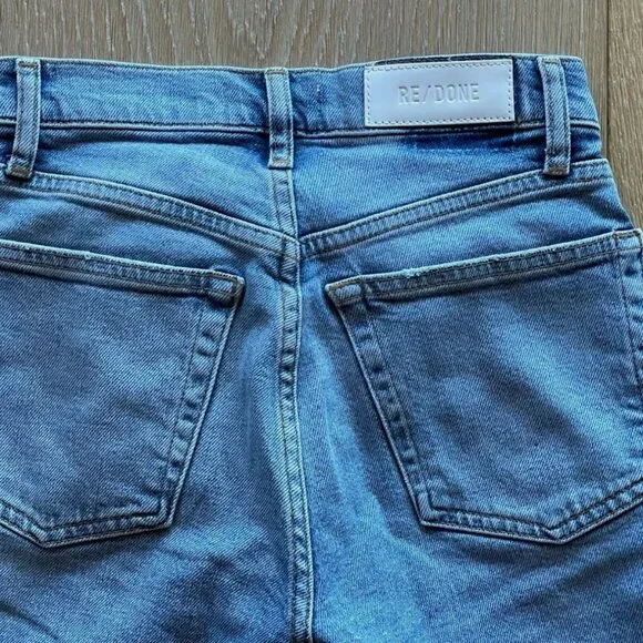 Say hello to your new favorite jeans! Re/Done 90s High Rise Ankle Crop, NWOT, 24